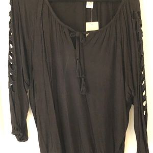 Carmen marc balboas black three quarter sleeve top